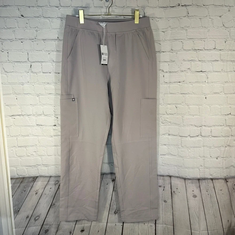 NEW FIGS Mens Axim Cargo Scrub Pants Medium Technical Collection 1000204R